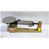 Image 1 : OHAUS TRIPLE BEAM BALANCE SCALE