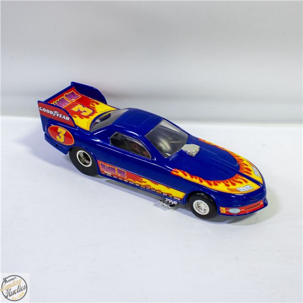 1/16?  SCALE PLASTIC FUNNY CAR