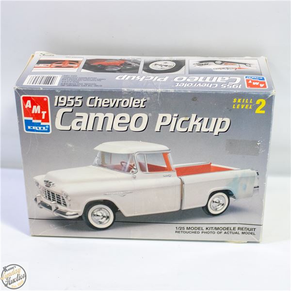 55 CHEV CAMEO PICKUP 1/25 PARTS ON SPRUE