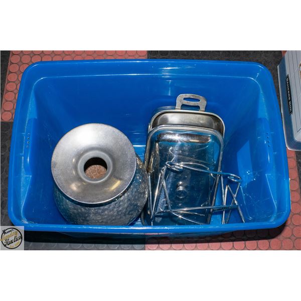 TOTE WITH CHAFFING DISH HAMMERED VASE AND MORE