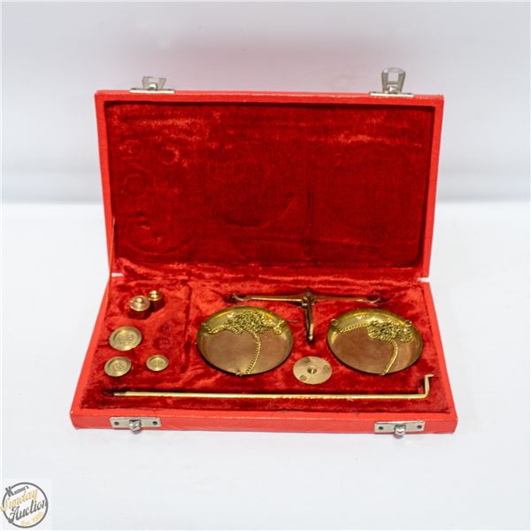 BRASS SCALES IN CASE