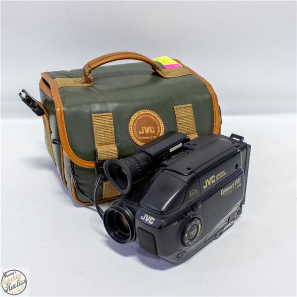 JVC GR-AX808U VIDEO CAMERA WITH CASE
