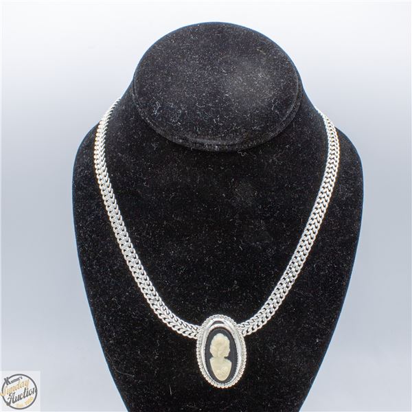 "1928 BRAND" CLASSIC COLLECTION BLACK CAMEO