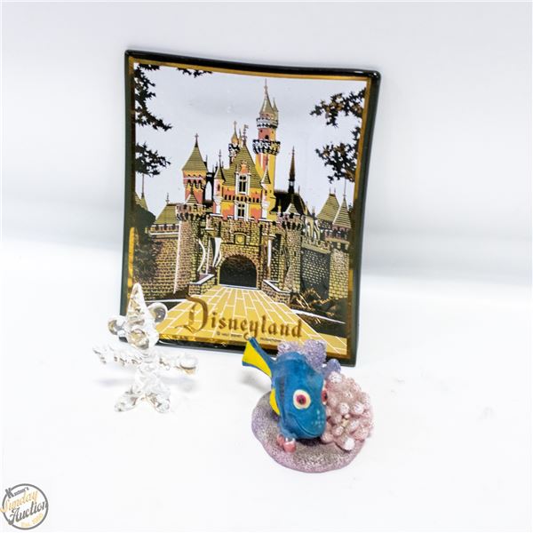 VINTAGE GLASS DISNEYLAND ASHTRAY DISH +