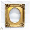 Image 1 : VINTAGE VICTORIAN ORNATE GOLD GILTED FRAME