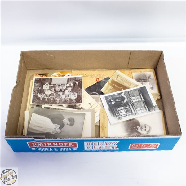 LOT OF VINTAGE BLACK & WHITE POSTCARDS