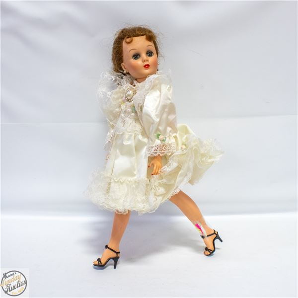 VINTAGE DRESSED UP DOLL
