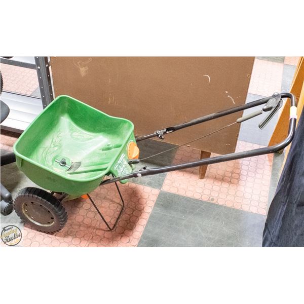 SCOTTS TURF BUILDER- EDGE GUARD SPREADER