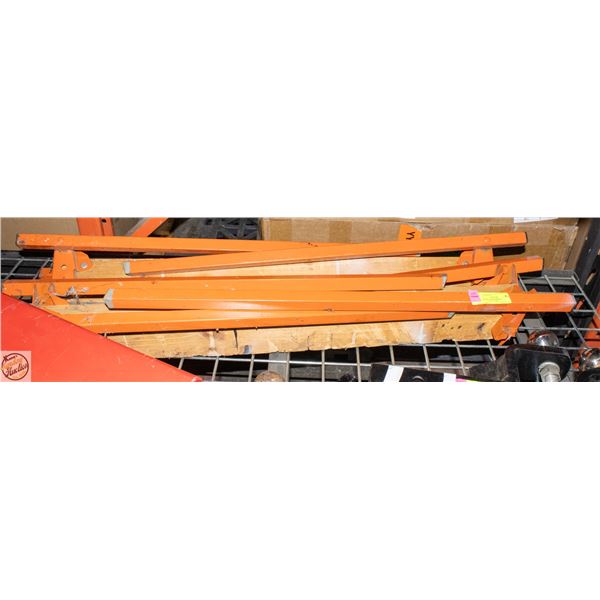 FOLDABLE SAW HORSES