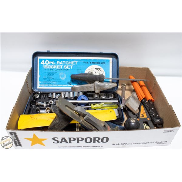 ESTATE LOT OF TOOLS