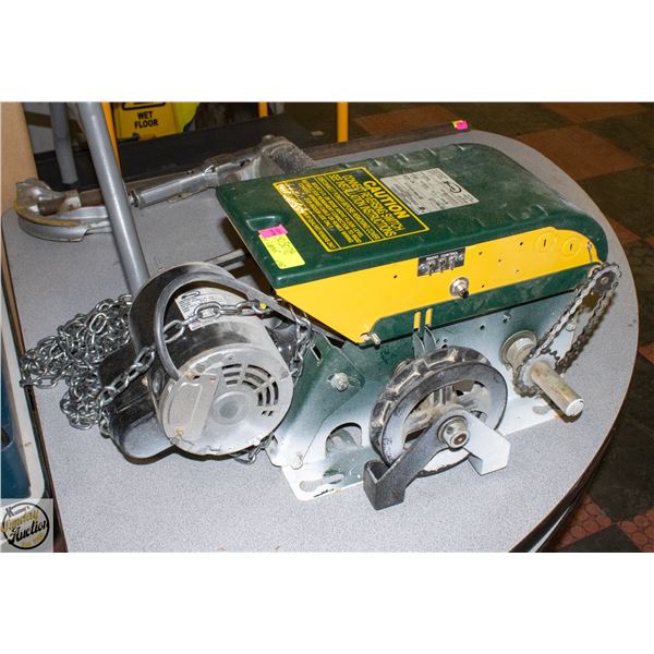 COMMERCIAL GARAGE DOOR OPENER MANARAS