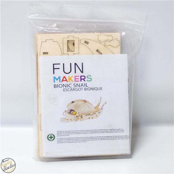 BIONIC SNAIL - ESCARGOT WITH MOTOR, TOOLS AND MORE