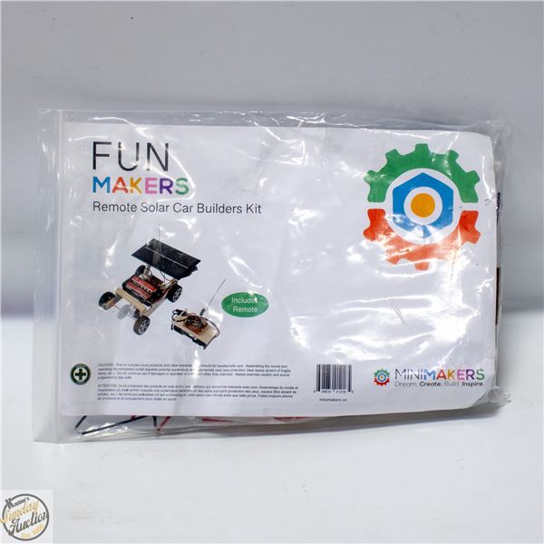 SOLAR POWERED CAR BUILDERS KIT WITH REMOTE CONTROL