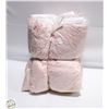 Image 1 : PINK FAUX FUR PLUSH COVERS NEW