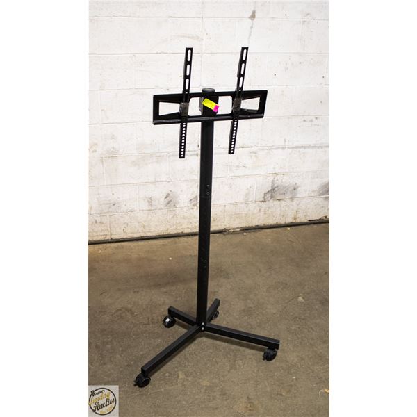 METAL ROLLING TV OR MONITOR STAND 4'