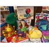 Image 4 : LOT DE JOUETS ASST