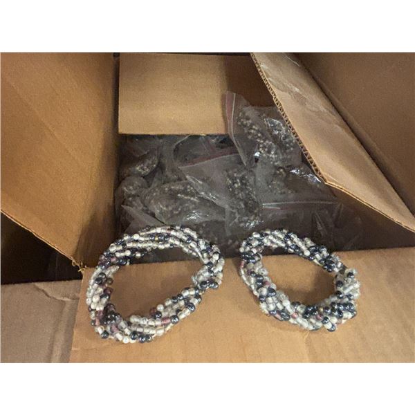 BTE DE 125+pcs PORTE-SERVIETTES