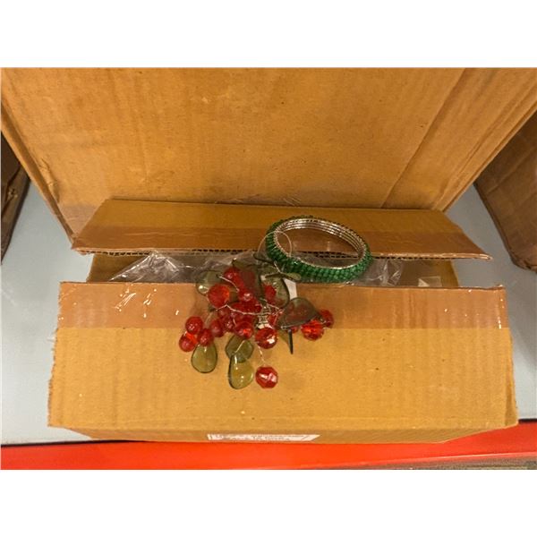 BTE DE 125+pcs PORTE-SERVIETTES