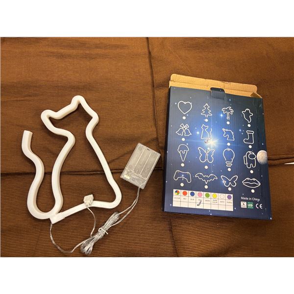 LOT DE 14 LAMPES LED DÉCORATIF MOTIFS ASSORTIS