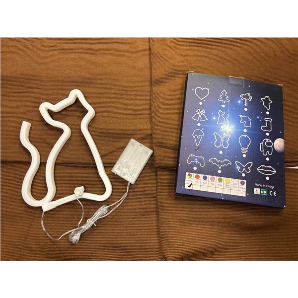 LOT DE 14 LAMPES LED DÉCORATIF MOTIFS ASSORTIS