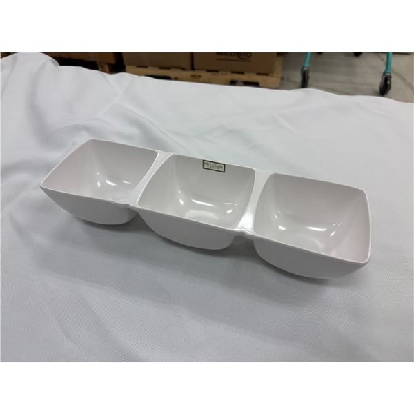 PLATEAU DE SERVICE À 3-PLACES PLASTIQUE 14"x4-1/2" MYLES