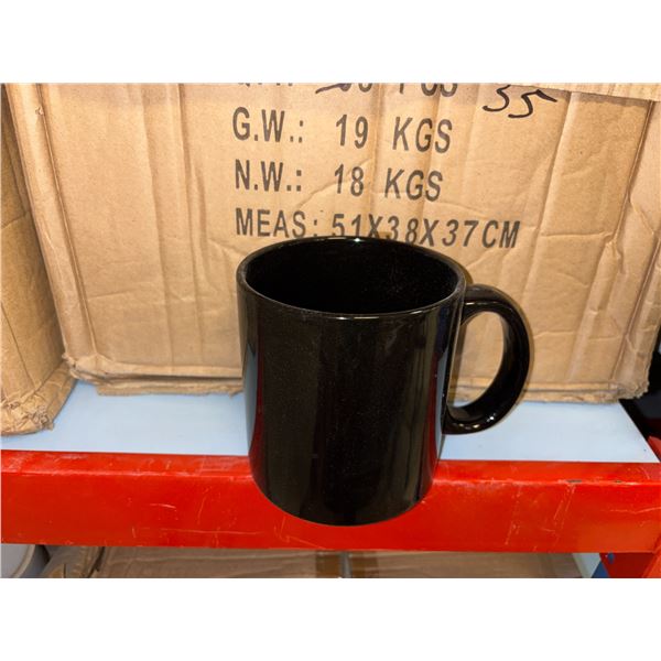LOT DE 35 TASSES NOIR