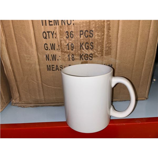 LOT DE 36 TASSES BLANC