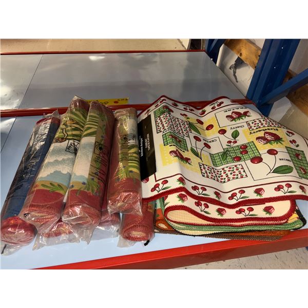 LOT DE 13 TAPIS DE CUISINE ASST