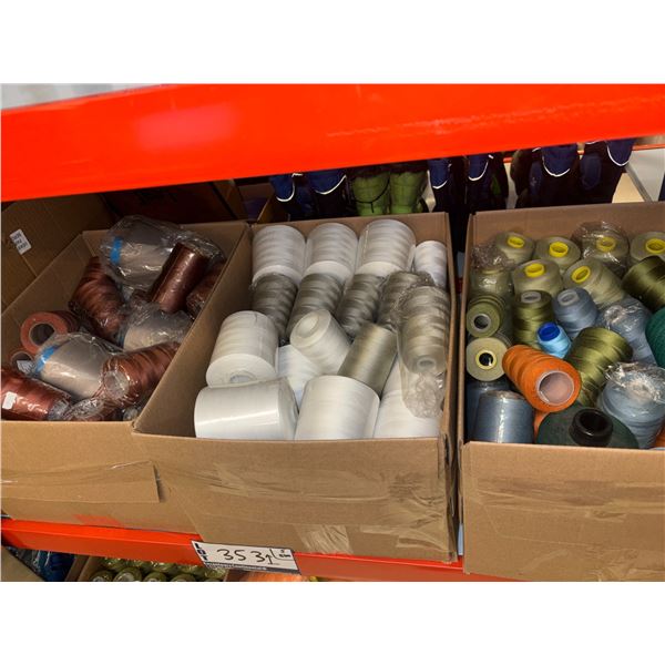 LOT DE 5 BOÎTES DE BOBINES DE FILS ASST