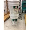 Image 1 : LOT DE PEINTURE ET PRIMER GLIDDEN (DEMI-PLEIN)