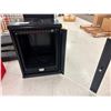 Image 2 : RACK DE SERVEURS AVEC VENTILATEUR PLYE #PDBC70 23"x18"x30"