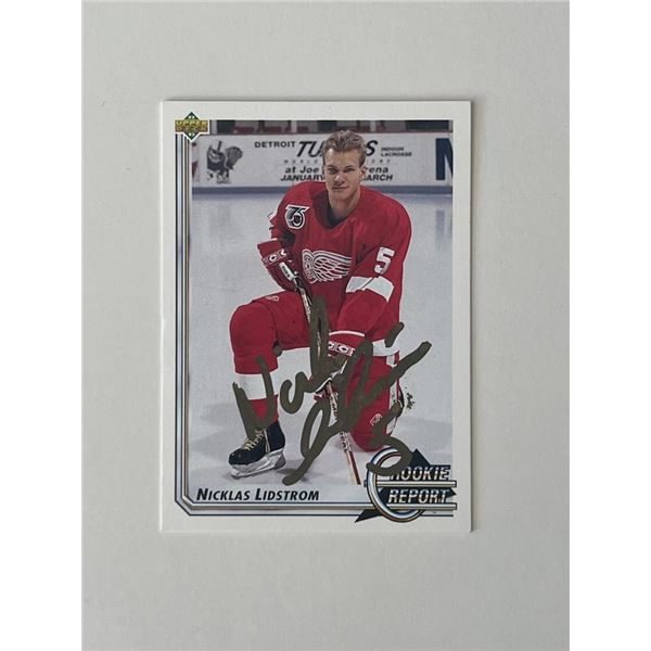 Detroit Red Wings Nicklas LidstrÃ¶m 1992 Upper Deck #363 signed trading card