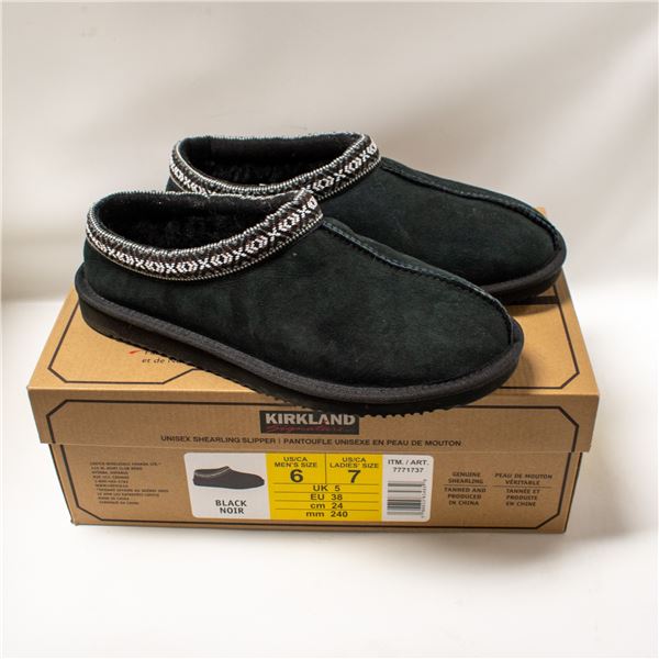KIRKLAND UNISEX SHEARLING SLIPPERS MENS 6 WOMENS 7