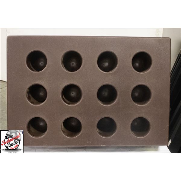 CAMBRO COUNTER TOP CONDIMENT / CUTLERY HOLDER