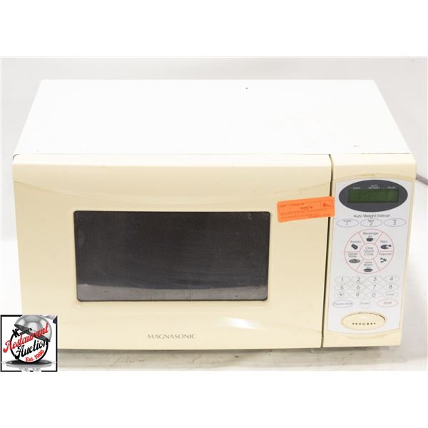 UNCLAIMED: MAGNASONIC HOUSEHOLD MICROWAVE