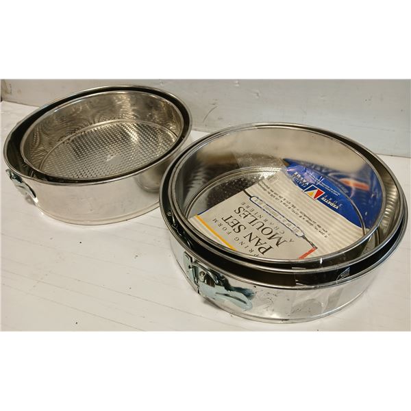 SET OF 5 SPRING FORM BAKING PANS