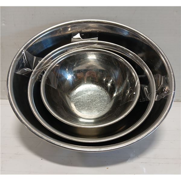 SET OF 3 STAINLESS STEEL MIXING BOWLS 9",7" & 6"