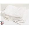 Image 1 : 10 30" X 20" TOWELS