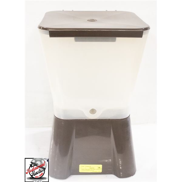 NEW CARLISLE SQUARE 3 GALLON LIQUID DISPENSER W/
