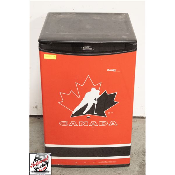 DANBY TEAM CANADA MINI FRIDGE