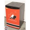 Image 2 : DANBY TEAM CANADA MINI FRIDGE
