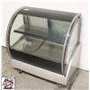 Image 2 : VOLLRATH 32" COUNTERTOP REFRIDGERATOR