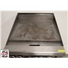 Image 3 : GARLAND 24" 4 BURNER GRIDDLE ON EQUIPMENT STAND