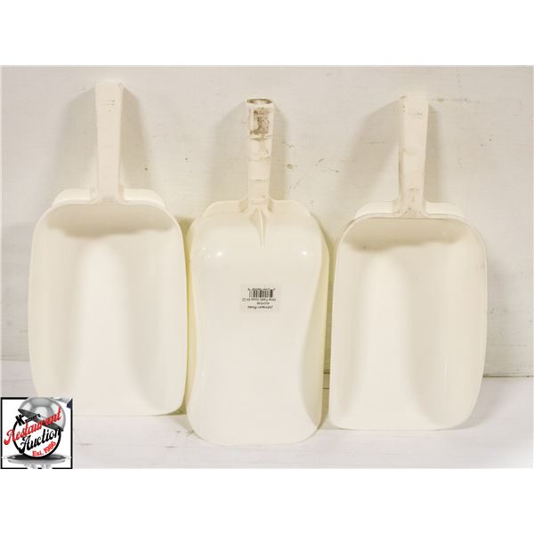 3 NEW JOHNSON ROSE 64 OZ WHITE PLASTIC SCOOPS