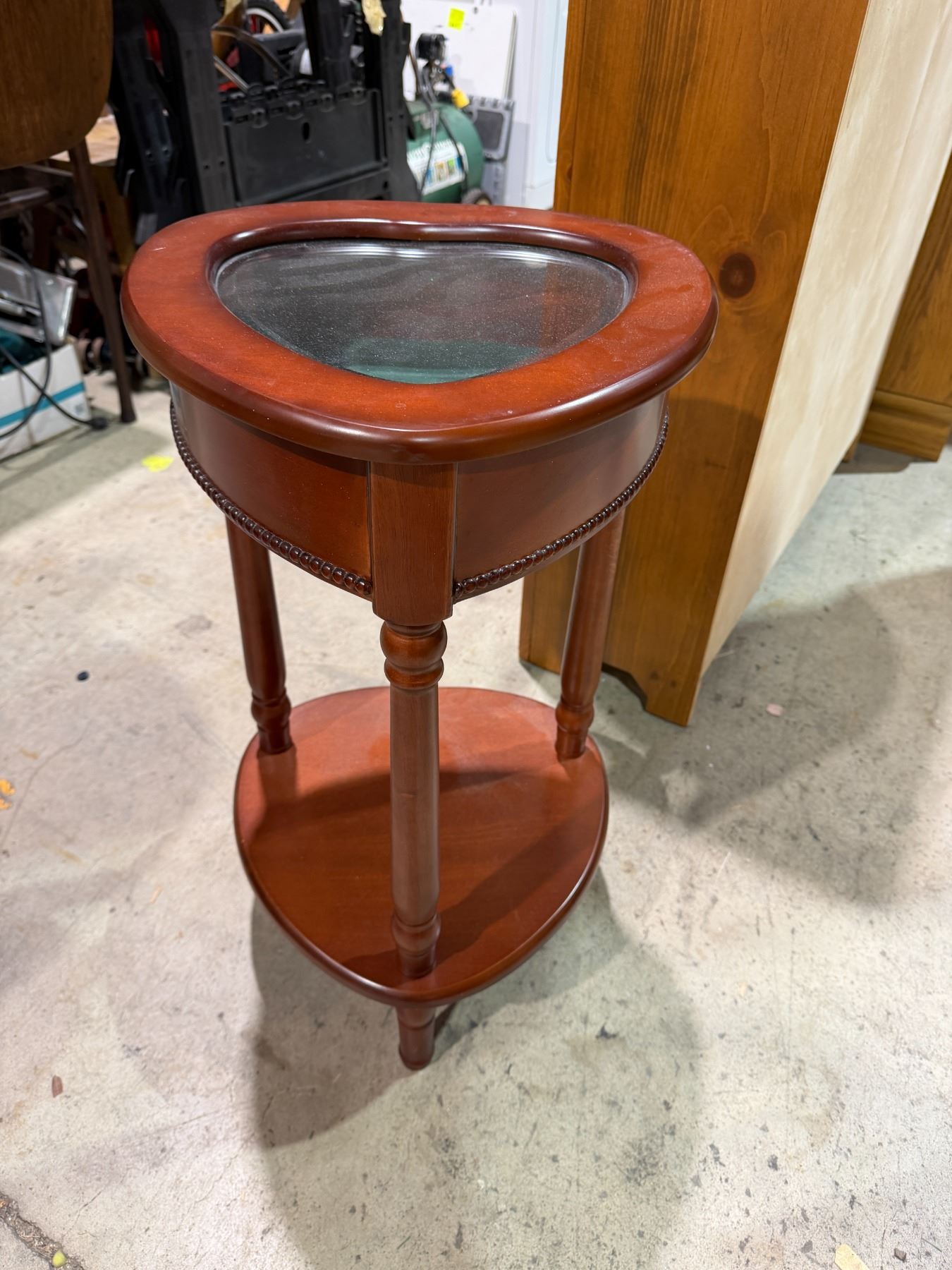 Heart shaped display table