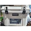 Image 3 : Denali Outdoors Muskox 35qt Cooler Box - white