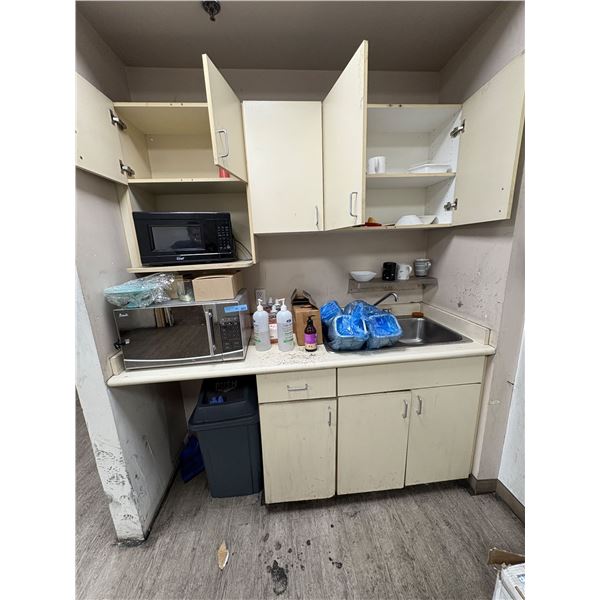 Group of Misc - Avanti Microwave, Master Chef Microwave, Hand Sanitizer, Soap, Etc.