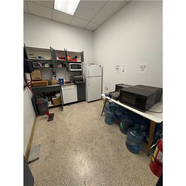 Room lot of Assorted Misc - Microwaves, TFAL Sandwich Press, Toaster, Contents, Etc. (Fridge Not Inc