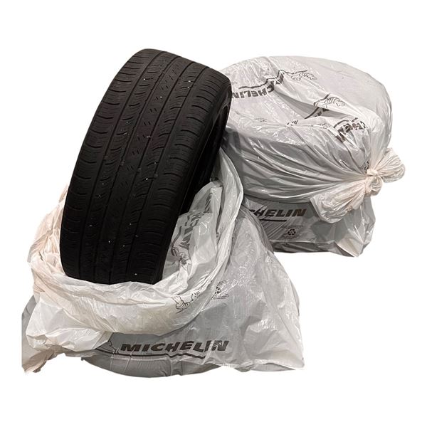 Set of 4 Continental Tires 245/45 R18 96V Mud + Snow