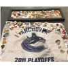 Image 2 : 2011 Canucks Playoff Final Towel w/Various Pins